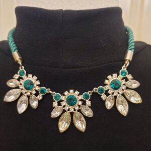 Elegant Green and Silver Statement Necklace